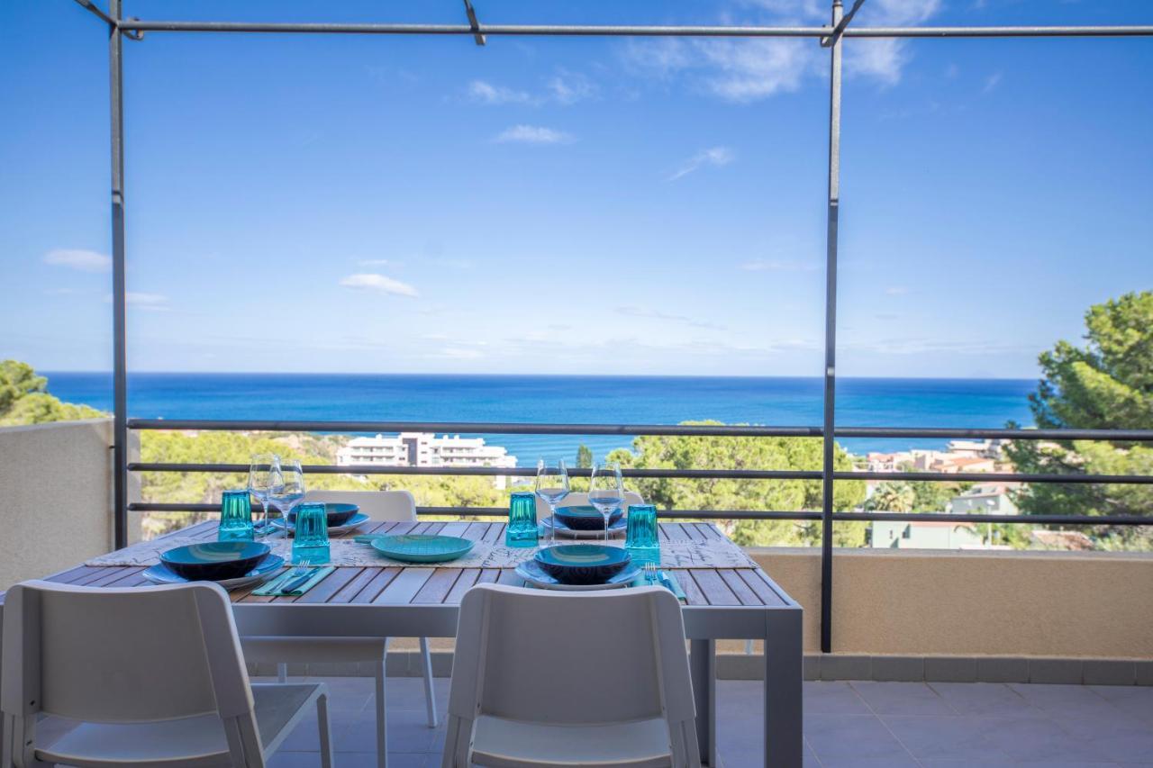 Ilenia Seaview Apartment เชฟาลู ภายนอก รูปภาพ
